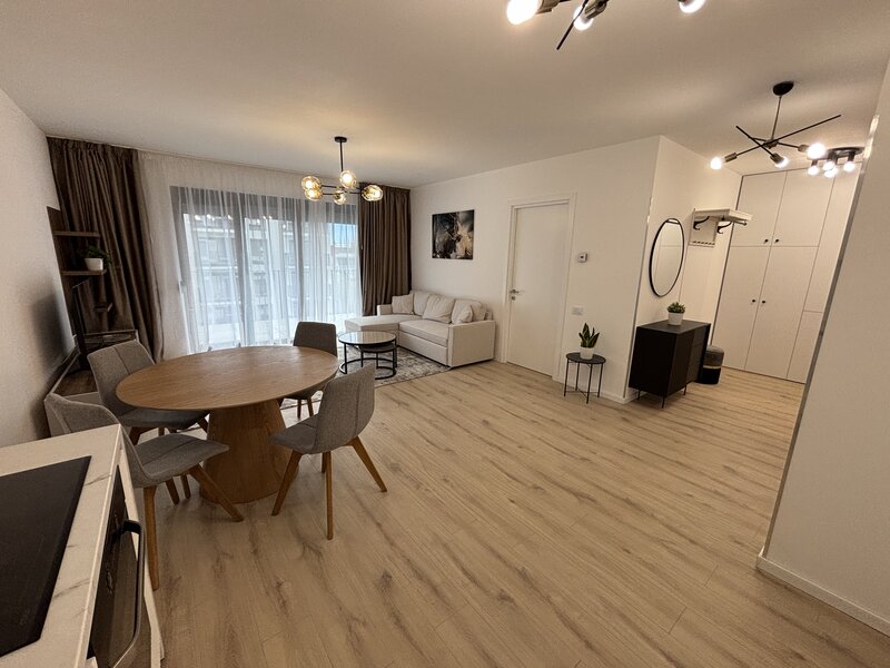 Domenii, Arcadia, Grivita, Ion Mihalache, totul nou, prima inchiriere